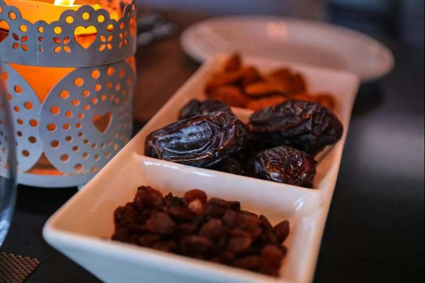 5 Hal yang Harus Dihemat Selama Bulan Ramadan, Pengeluaran Makanan!